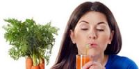 คุณสมบัติที่เป็นประโยชน์ของน้ำแครอท: วิธีการเตรียมและดื่มเพื่อสุขภาพ อารมณ์ และความงาม